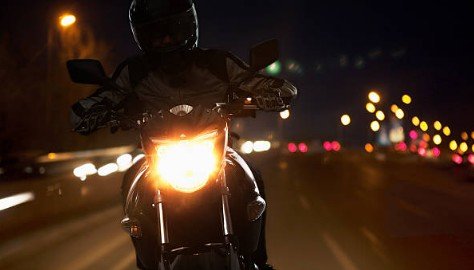 nighttime bike ride precaution against motorcycle robbering